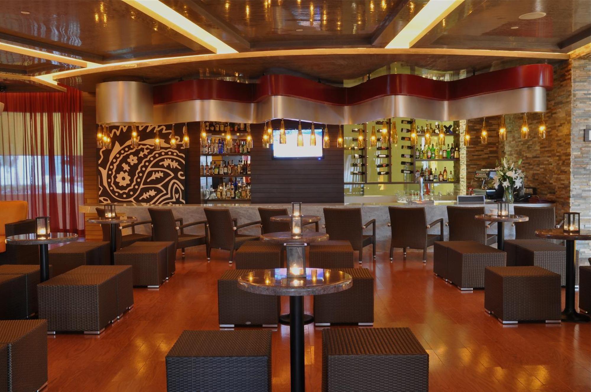 Sunset Plaza Beach Resort Puerto Vallarta All Inclusive Restaurant photo