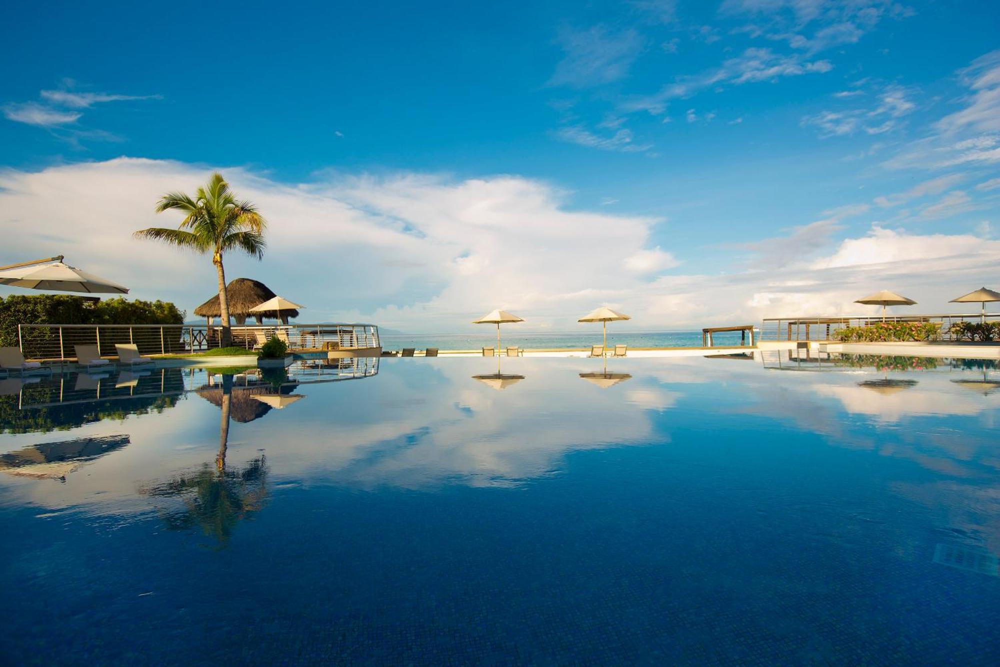 Sunset Plaza Beach Resort Puerto Vallarta All Inclusive Exterior photo