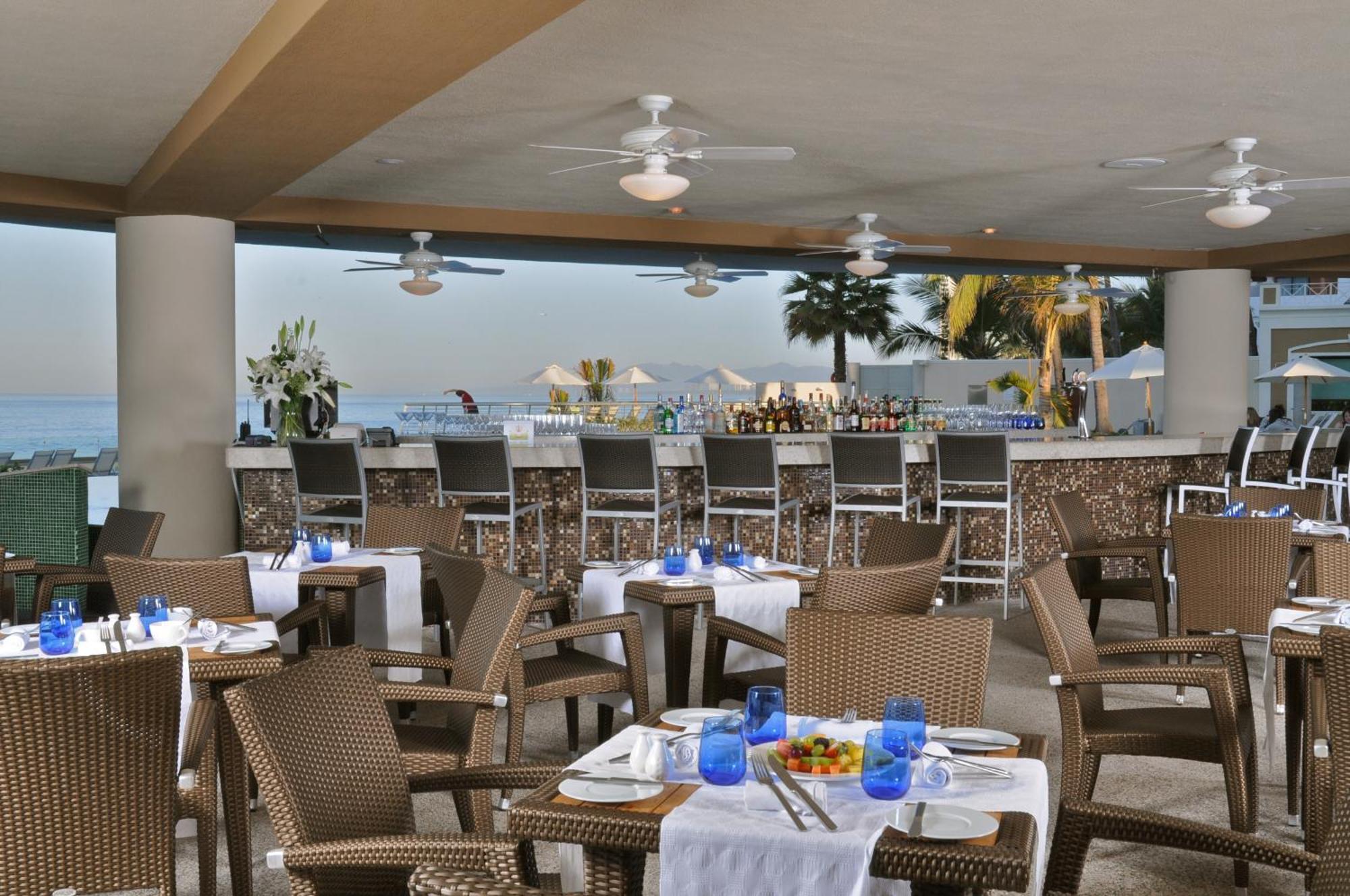 Sunset Plaza Beach Resort Puerto Vallarta All Inclusive Exterior photo